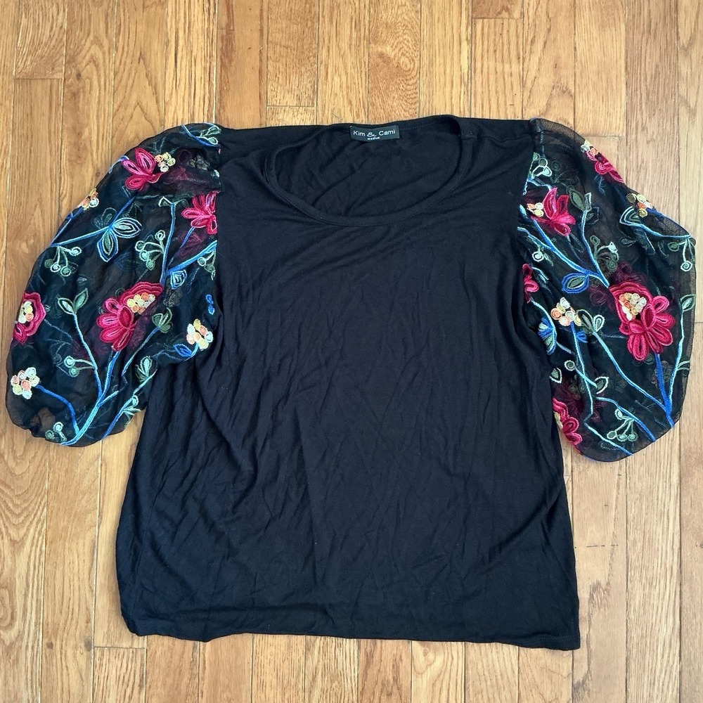 Kim & Cami Black Top Medium Embroidered Layered Floral Sleeves Whimsical